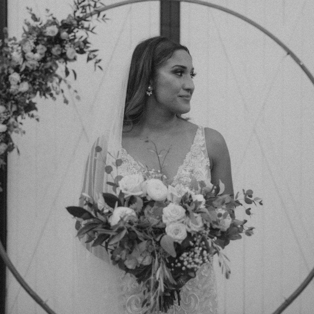 Meet your Posher, Cinthia